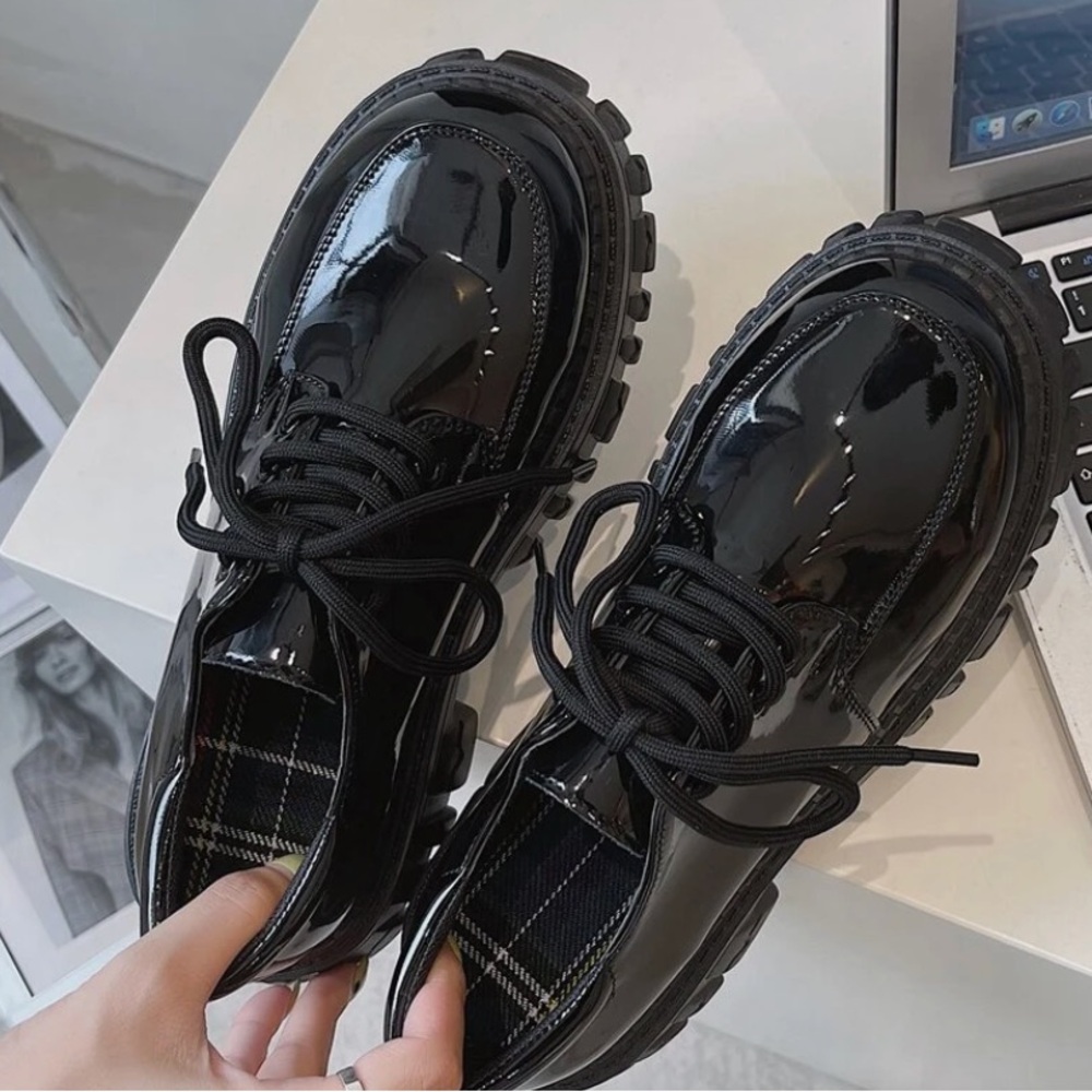 Women Black Platform Lace-up Oxfords